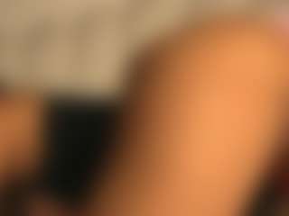pocahotass-11's Live Sex Cam Show