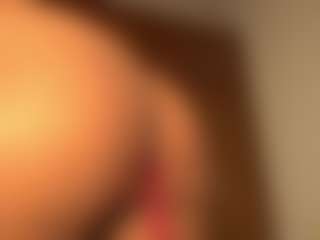 pocahotass-11's Live Sex Cam Show