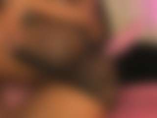 pocahotass-11's Live Sex Cam Show