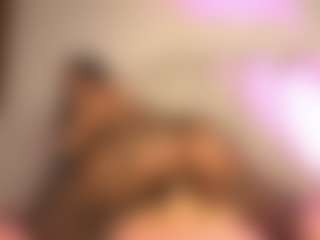 pocahotass-11's Live Sex Cam Show
