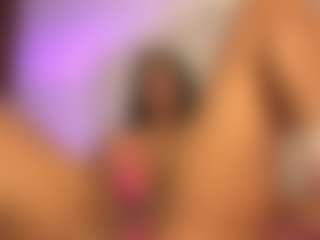 pocahotass-11's Live Sex Cam Show