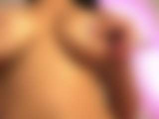 pocahotass-11's Live Sex Cam Show