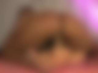 pocahotass-11's Live Sex Cam Show