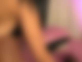 pocahotass-11's Live Sex Cam Show
