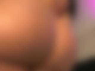 pocahotass-11's Live Sex Cam Show