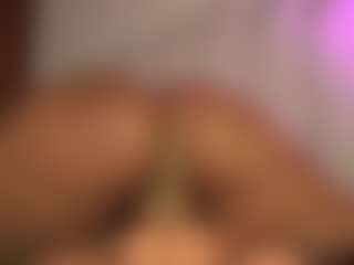 pocahotass-11's Live Sex Cam Show