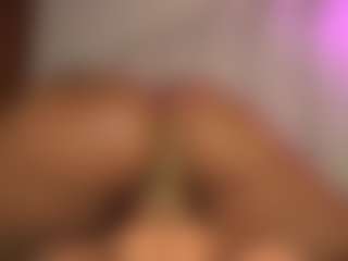 pocahotass-11's Live Sex Cam Show