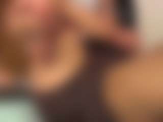pocahotass-11's Live Sex Cam Show