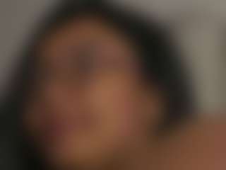 pocahotass-11's Live Sex Cam Show