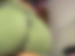 pocahotass-11's Live Sex Cam Show