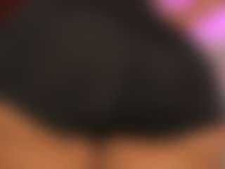 pocahotass-11's Live Sex Cam Show