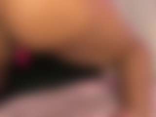 pocahotass-11's Live Sex Cam Show
