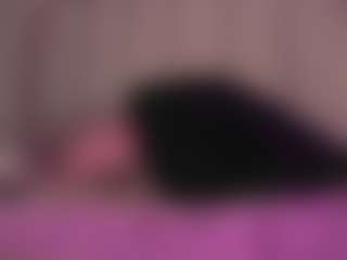 pocahotass-11's Live Sex Cam Show