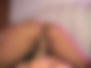 pocahotass-11's Live Sex Cam Show