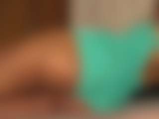pocahotass-11's Live Sex Cam Show