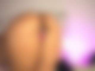 pocahotass-11's Live Sex Cam Show