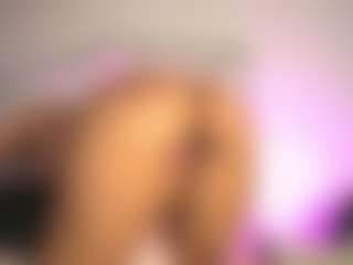 pocahotass-11's Live Sex Cam Show