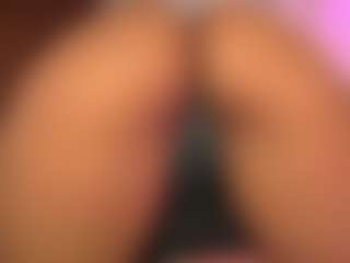 pocahotass-11's Live Sex Cam Show