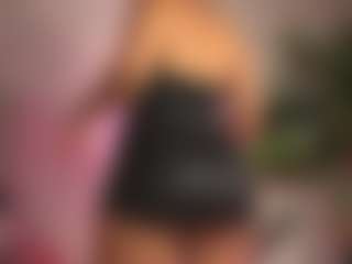 pocahotass-11's Live Sex Cam Show