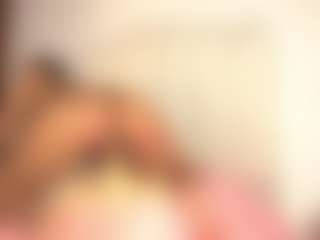 pocahotass-11's Live Sex Cam Show
