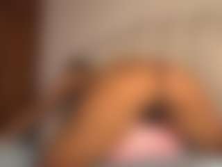 pocahotass-11's Live Sex Cam Show