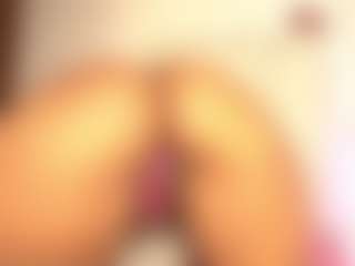 pocahotass-11's Live Sex Cam Show
