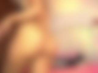 pocahotass-11's Live Sex Cam Show