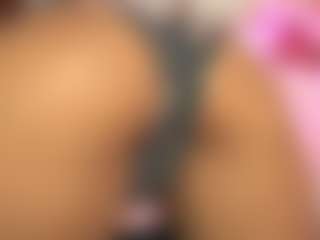 pocahotass-11's Live Sex Cam Show