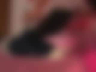pocahotass-11's Live Sex Cam Show