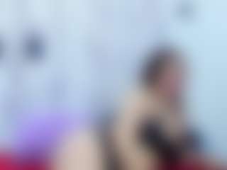 Live cam show with Selenaa-Blaze - Body Massage on CamClone