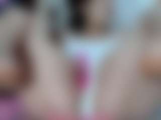 skinnykalitzo18's Live Sex Cam Show