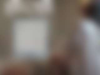 Live cam show with Chloe-Whitee - Tittyfuck on livesuperchat.net