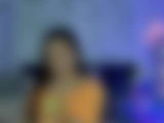 Live cam show with Emiliaa-Rosse - Nature on milfzrlive.com