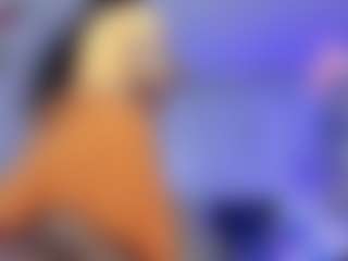 Live cam show with Emiliaa-Rosse - Naughty on xDating