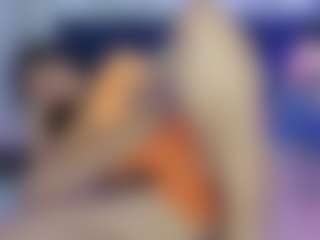 Live cam show with Emiliaa-Rosse - Mature on Free Soda