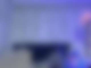 Live cam show with Emiliaa-Rosse - Mature on Camsoda