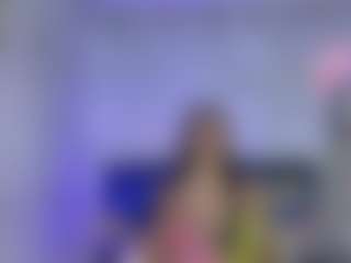 Live cam show with Emiliaa-Rosse - Mature on Uber Horny