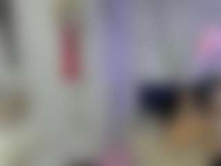 Live cam show with Emiliaa-Rosse - Squirt Mature on SinfulBabes