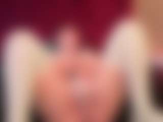 Live cam show with Danna Rouse - Squirt on Gym Cam Girls