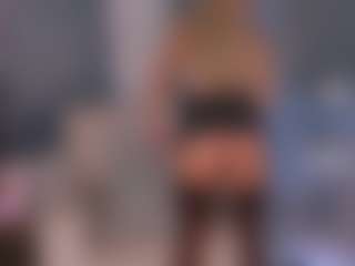 Isabella Moreau's Live Sex Cam Show