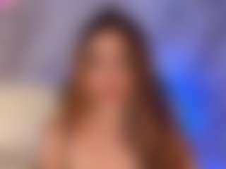 Live cam show with Isabella Moreau - Brown Hair on Soda Cam
