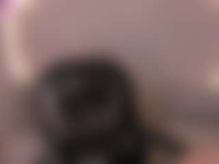 Isabella Moreau's Live Sex Cam Show