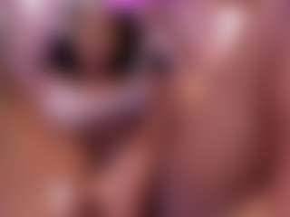 Live cam show with kandyy-brown - Brown Hair on Milfs Live