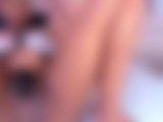 Averlie-Sterling's Live Sex Cam Show