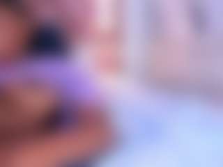 Live cam show with Averlie-Sterling - Black Dildo on intimatelivegirls.com