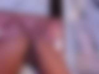 Live cam show with Averlie-Sterling - Ebony on Camming Site | colombia