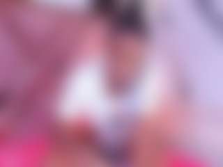 Live cam show with Averlie-Sterling - Asshole Ebony on CamClone
