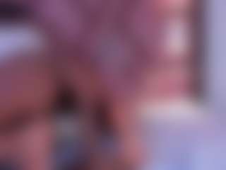 Live cam show with Averlie-Sterling - Ebony on Uber Horny | colombia