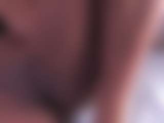 Live cam show with Averlie-Sterling - Black Small Tits on Camsoda | colombia