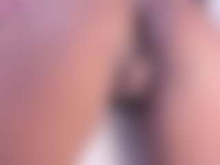 Live cam show with Averlie-Sterling - Ebony on Camsoda | colombia